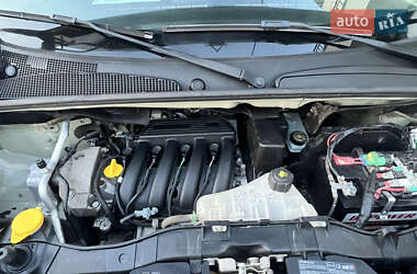 Минивэн Renault Kangoo 2013 в 