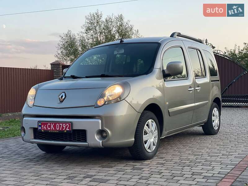 Минивэн Renault Kangoo 2011 в Калуше
