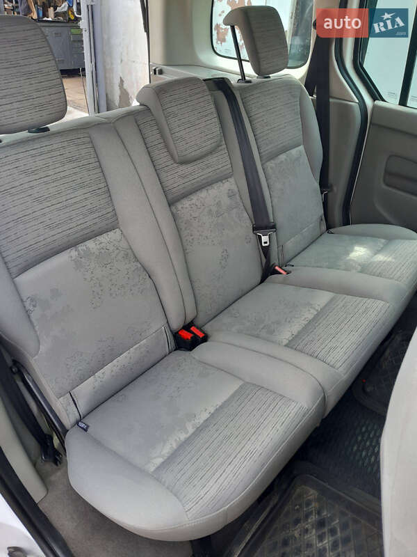 Минивэн Renault Kangoo 2009 в Славуте