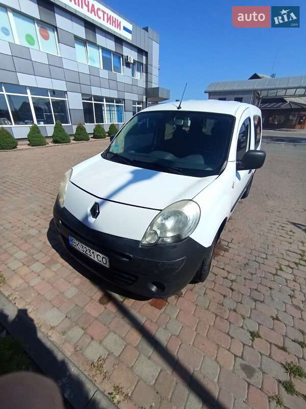 Минивэн Renault Kangoo 2008 в Сарнах