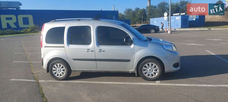 Минивэн Renault Kangoo 2015 в Днепре