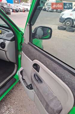 Грузопассажирский фургон Renault Kangoo 2005 в 
