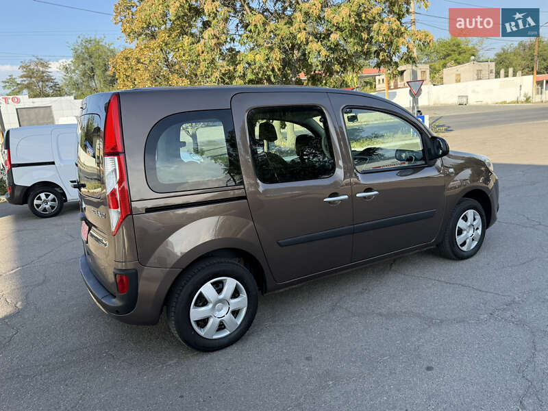 Мінівен Renault Kangoo 2015 в Дніпрі