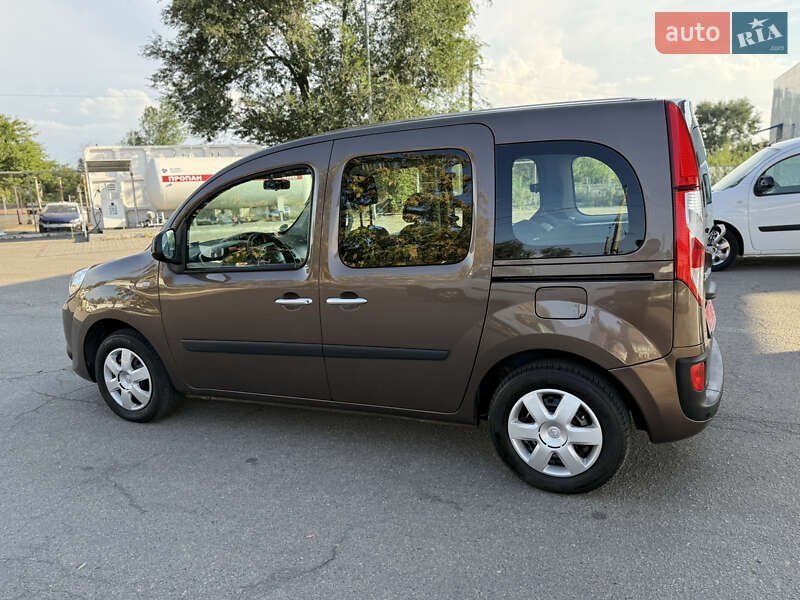 Мінівен Renault Kangoo 2015 в Дніпрі