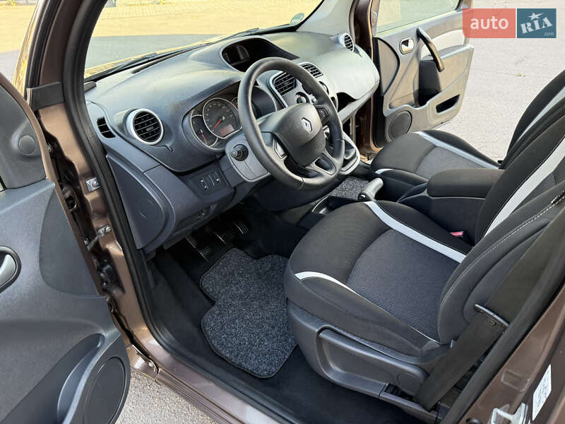 Мінівен Renault Kangoo 2015 в Дніпрі