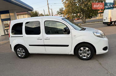 Минивэн Renault Kangoo 2015 в 