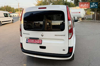 Минивэн Renault Kangoo 2015 в 
