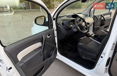 Минивэн Renault Kangoo 2015 в 