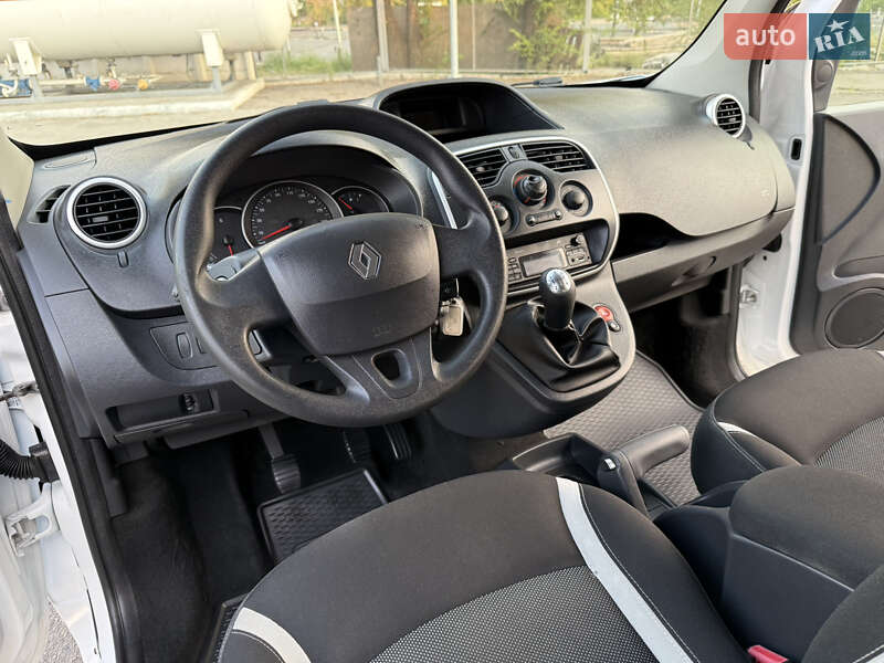 Минивэн Renault Kangoo 2015 в Днепре