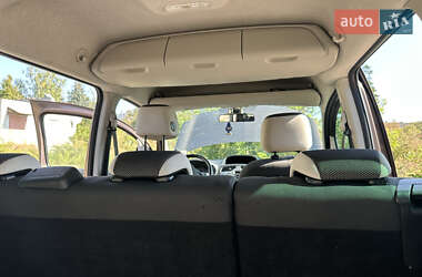 Минивэн Renault Kangoo 2012 в 