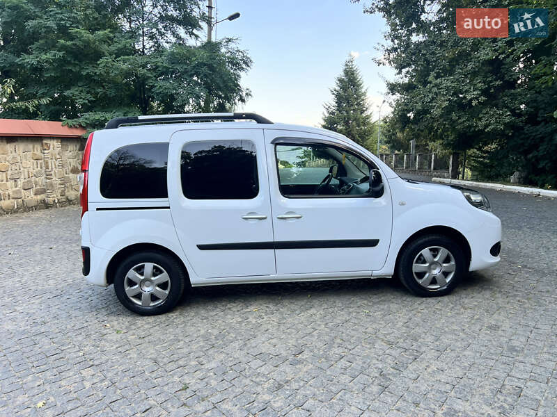 Мінівен Renault Kangoo 2017 в Чернівцях