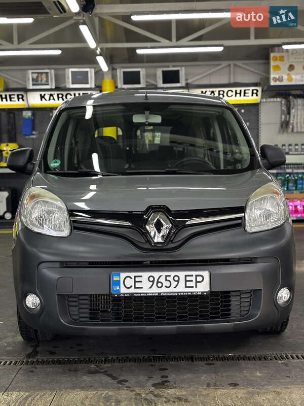 Мінівен Renault Kangoo 2015 в Чернівцях