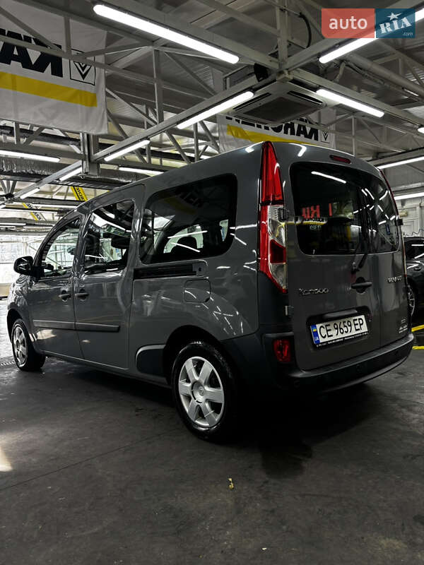 Мінівен Renault Kangoo 2015 в Чернівцях