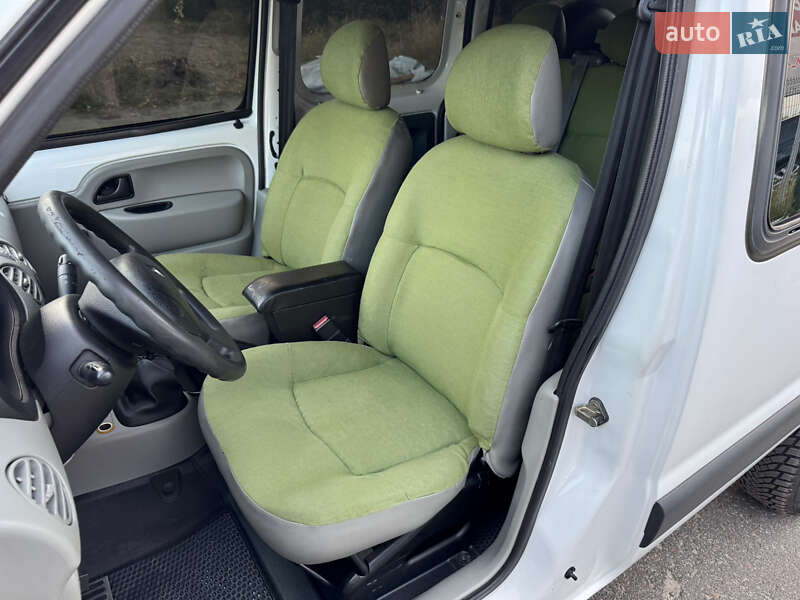 Мінівен Renault Kangoo 2007 в Києві