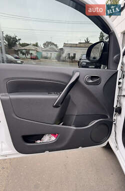 Грузовой фургон Renault Kangoo 2019 в 