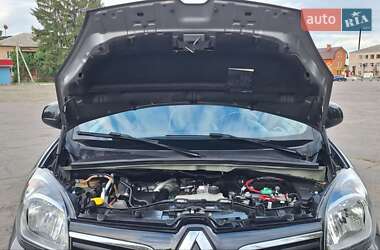 Минивэн Renault Kangoo 2016 в 