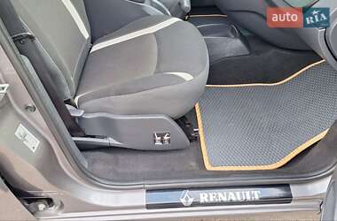 Минивэн Renault Kangoo 2016 в 
