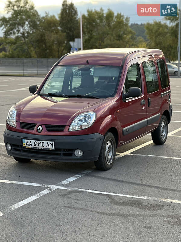 Минивэн Renault Kangoo 2004 в 