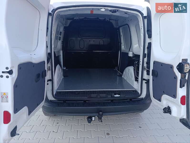 Грузовой фургон Renault Kangoo 2020 в Золочеве