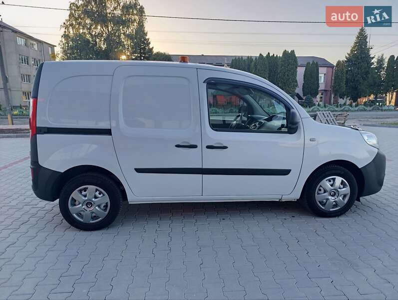 Грузовой фургон Renault Kangoo 2020 в Золочеве