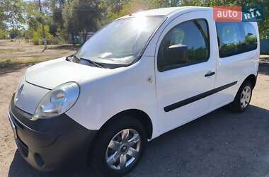 Минивэн Renault Kangoo 2011 в Сарате