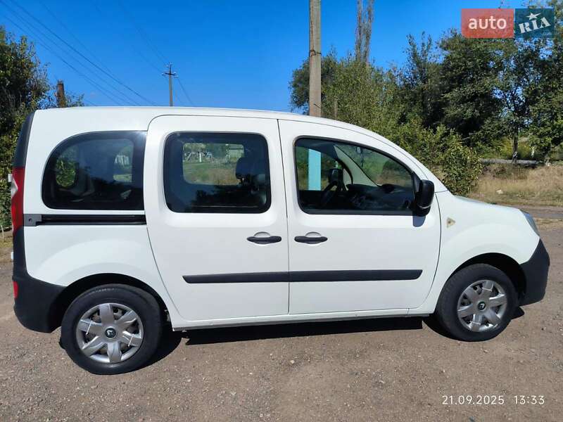 Мінівен Renault Kangoo 2011 в Сараті фото 9 Мінівен Renault Kangoo 2011 в Сараті