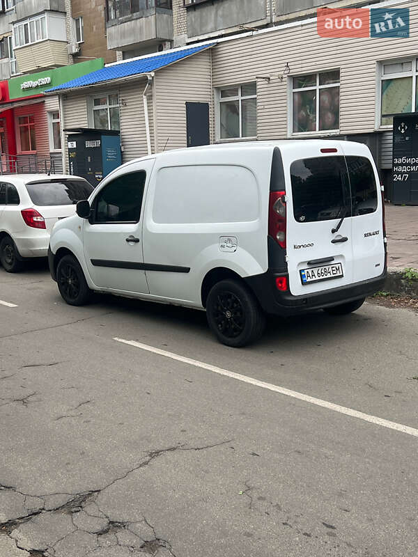 Грузовой фургон Renault Kangoo 2010 в Гадяче