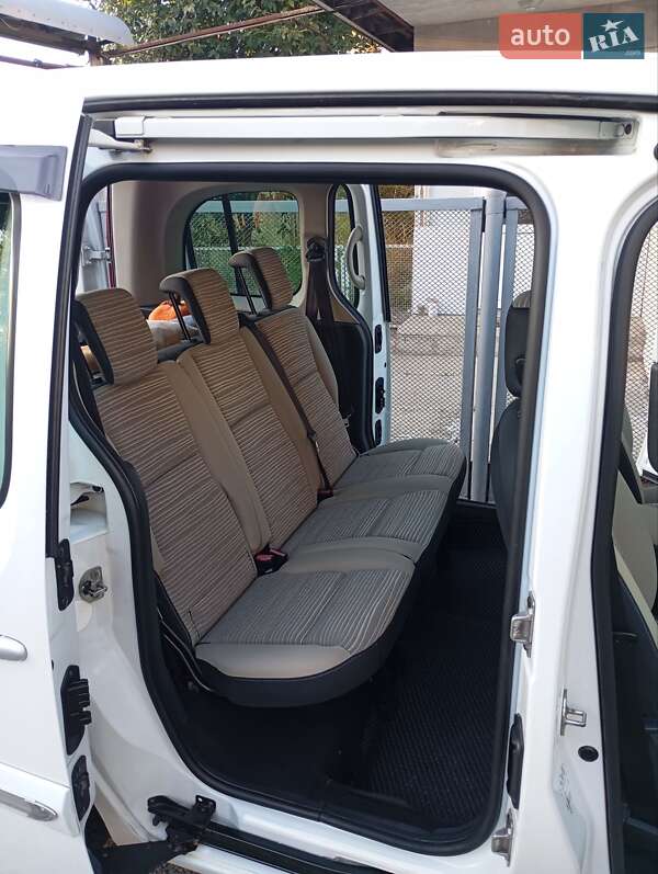 Мінівен Renault Kangoo 2011 в Києві