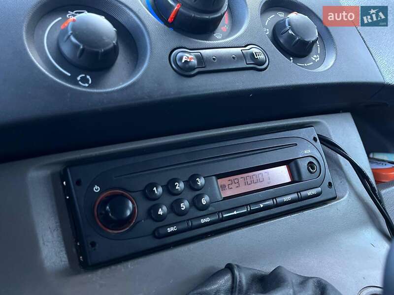 Минивэн Renault Kangoo 2010 в Львове