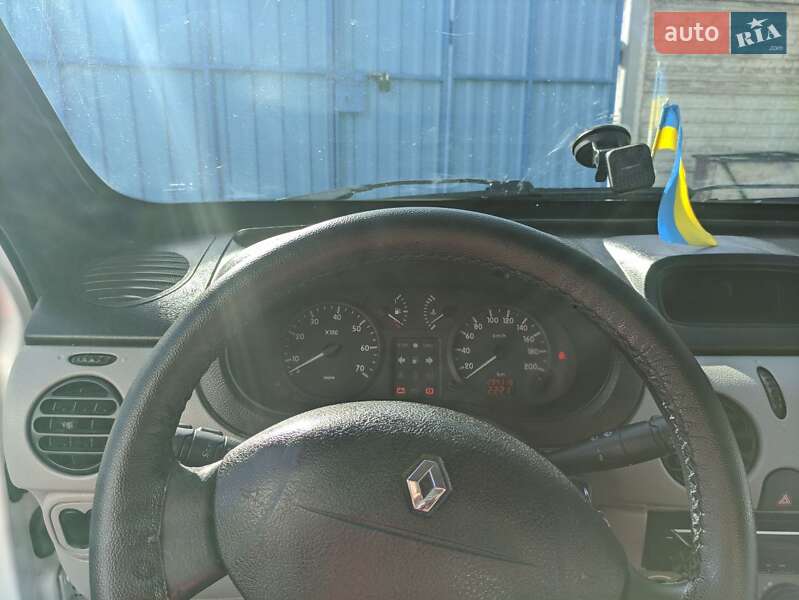 Минивэн Renault Kangoo 2005 в Ровно