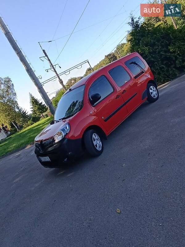 Грузопассажирский фургон Renault Kangoo 2015 в Львове