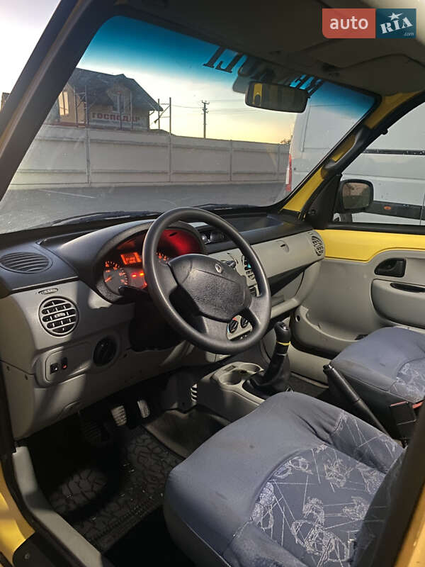 Грузовой фургон Renault Kangoo 2008 в Жовтанцах