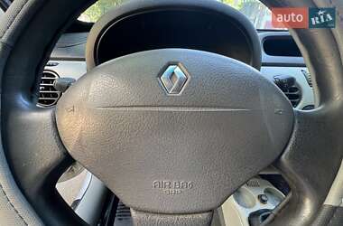 Минивэн Renault Kangoo 2003 в 