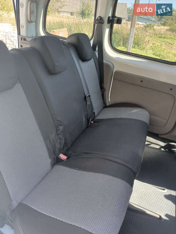 Минивэн Renault Kangoo 2011 в Дрогобыче