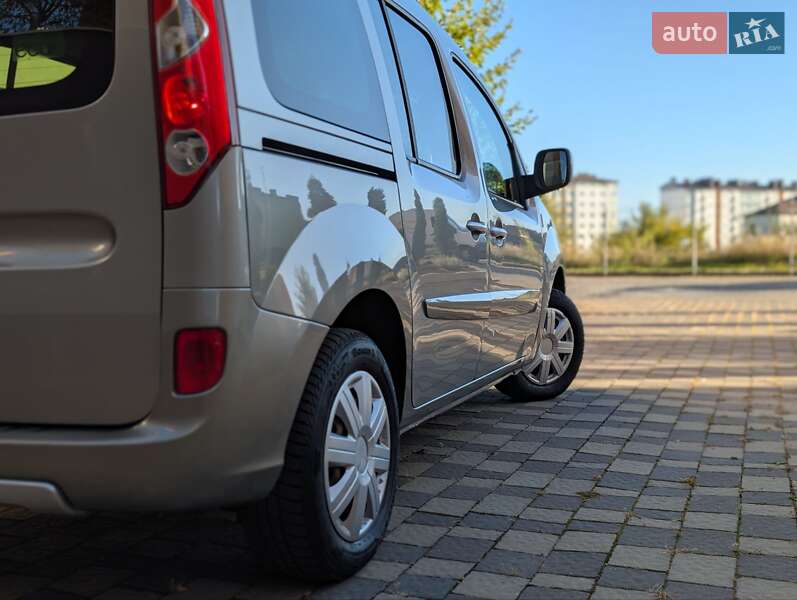 Минивэн Renault Kangoo 2011 в Ивано-Франковске