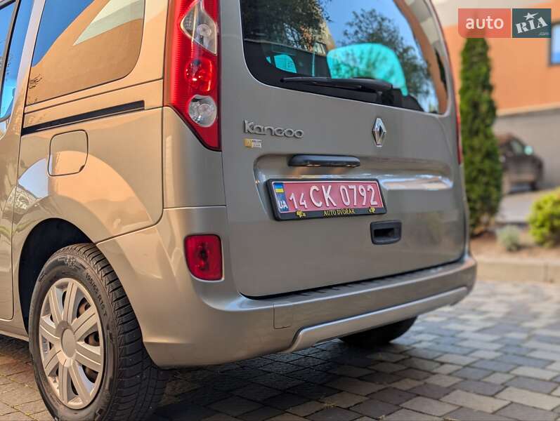 Минивэн Renault Kangoo 2011 в Ивано-Франковске