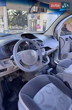 Минивэн Renault Kangoo 2009 в 
