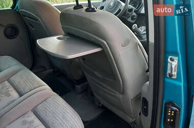Минивэн Renault Kangoo 2009 в 