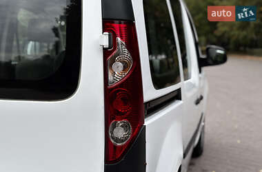 Минивэн Renault Kangoo 2012 в 