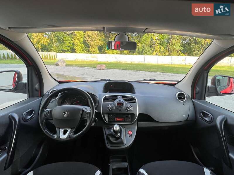 Минивэн Renault Kangoo 2015 в Киеве