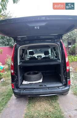 Минивэн Renault Kangoo 2012 в 