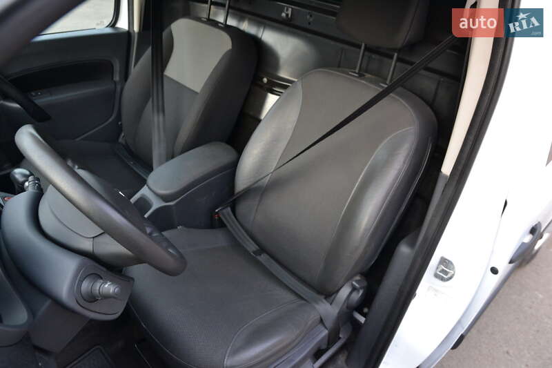 Грузовой фургон Renault Kangoo 2018 в Луцке