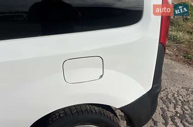 Грузовой фургон Renault Kangoo 2012 в 