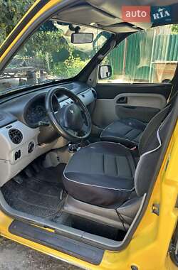 Минивэн Renault Kangoo 2003 в 