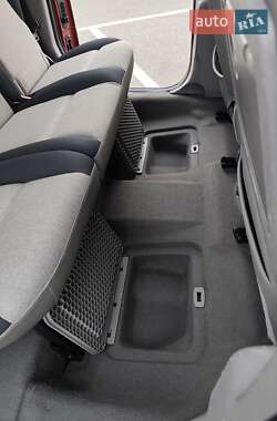 Минивэн Renault Kangoo 2010 в 