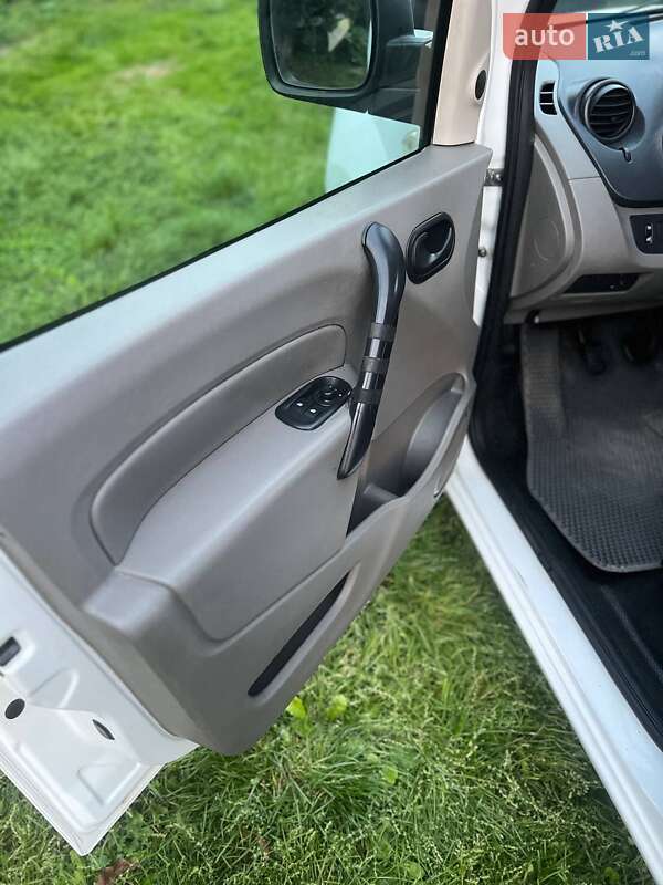 Минивэн Renault Kangoo 2009 в Львове