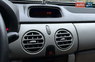 Минивэн Renault Kangoo 2006 в  фото 14 Минивэн Renault Kangoo 2006 в