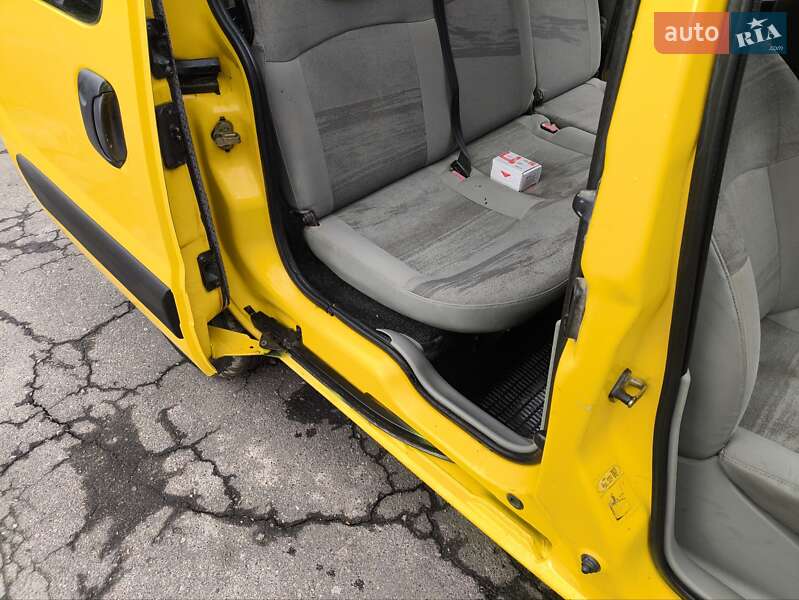 Минивэн Renault Kangoo 2003 в Умани