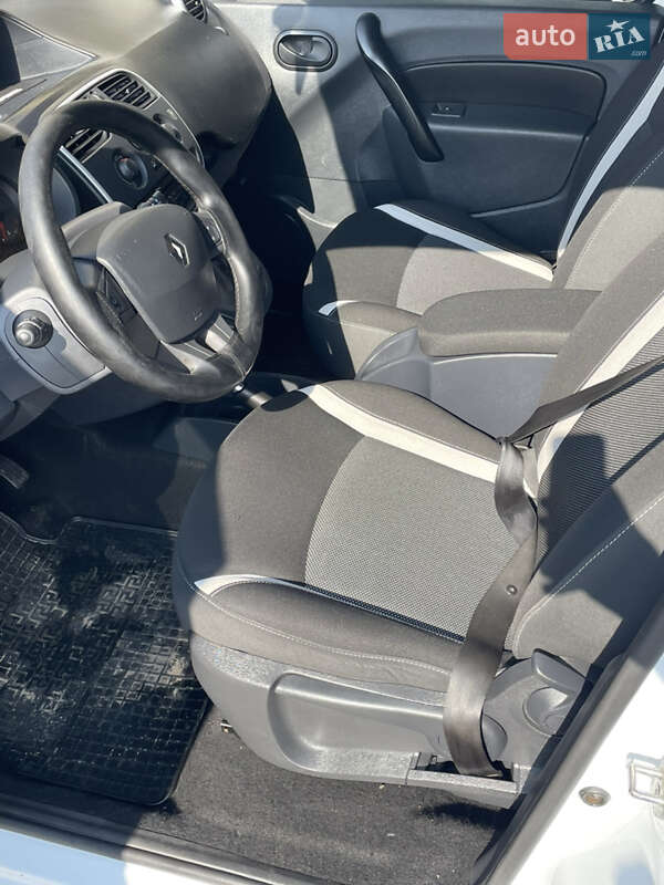 Мінівен Renault Kangoo 2016 в Баришівка фото 14 Мінівен Renault Kangoo 2016 в Баришівка