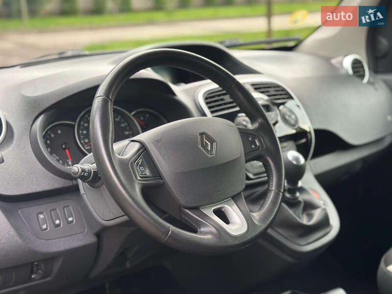 Минивэн Renault Kangoo 2015 в Ровно